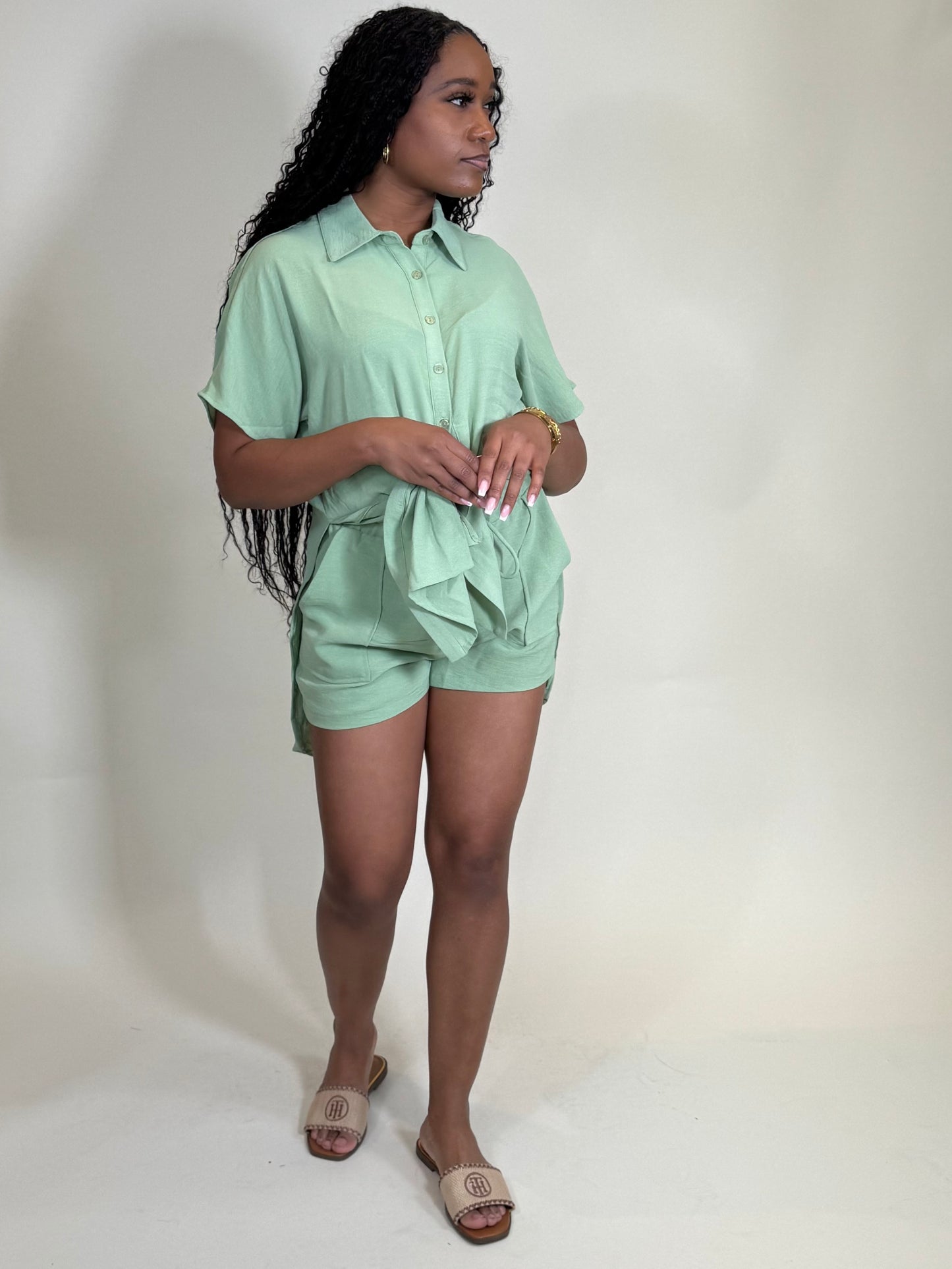 Daisy Two Piece Front Pocket Short Set